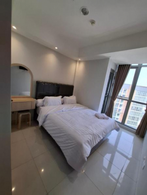 1 room gold coast pik seaview